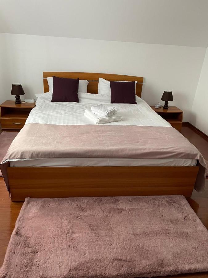 Casa Hoinarilor Bed & Breakfast Bran  Exterior foto