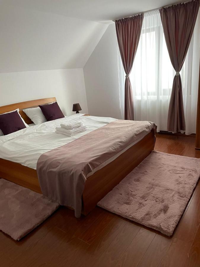 Casa Hoinarilor Bed & Breakfast Bran  Exterior foto
