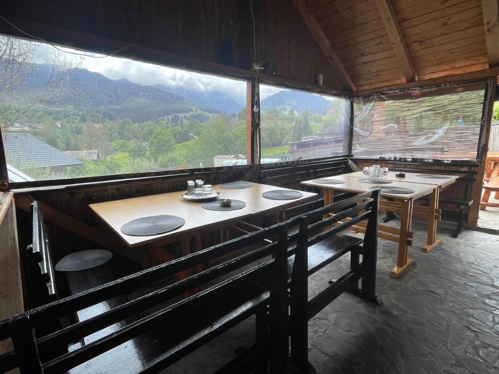 Casa Hoinarilor Bed & Breakfast Bran  Exterior foto